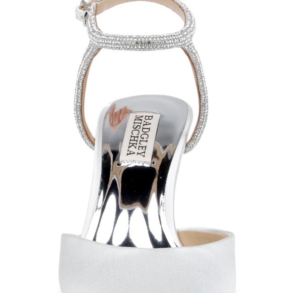 Badgley Mischka White Heels - Picture 4 of 5